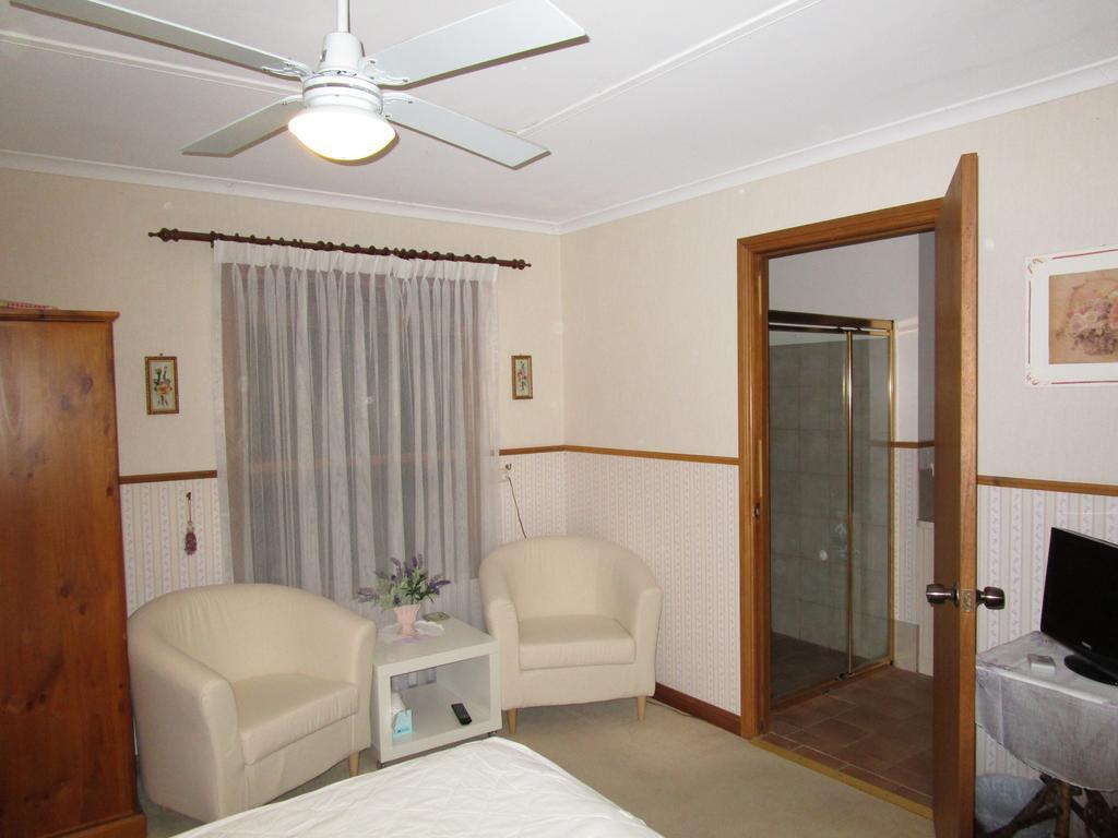 Southern Vales Bed & Breakfast Mclaren Vale Cameră foto